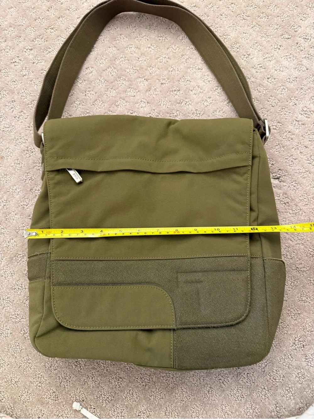 Tumi Olive Green Nylon Messenger Crossbody Laptop Travel Shoulder Bag